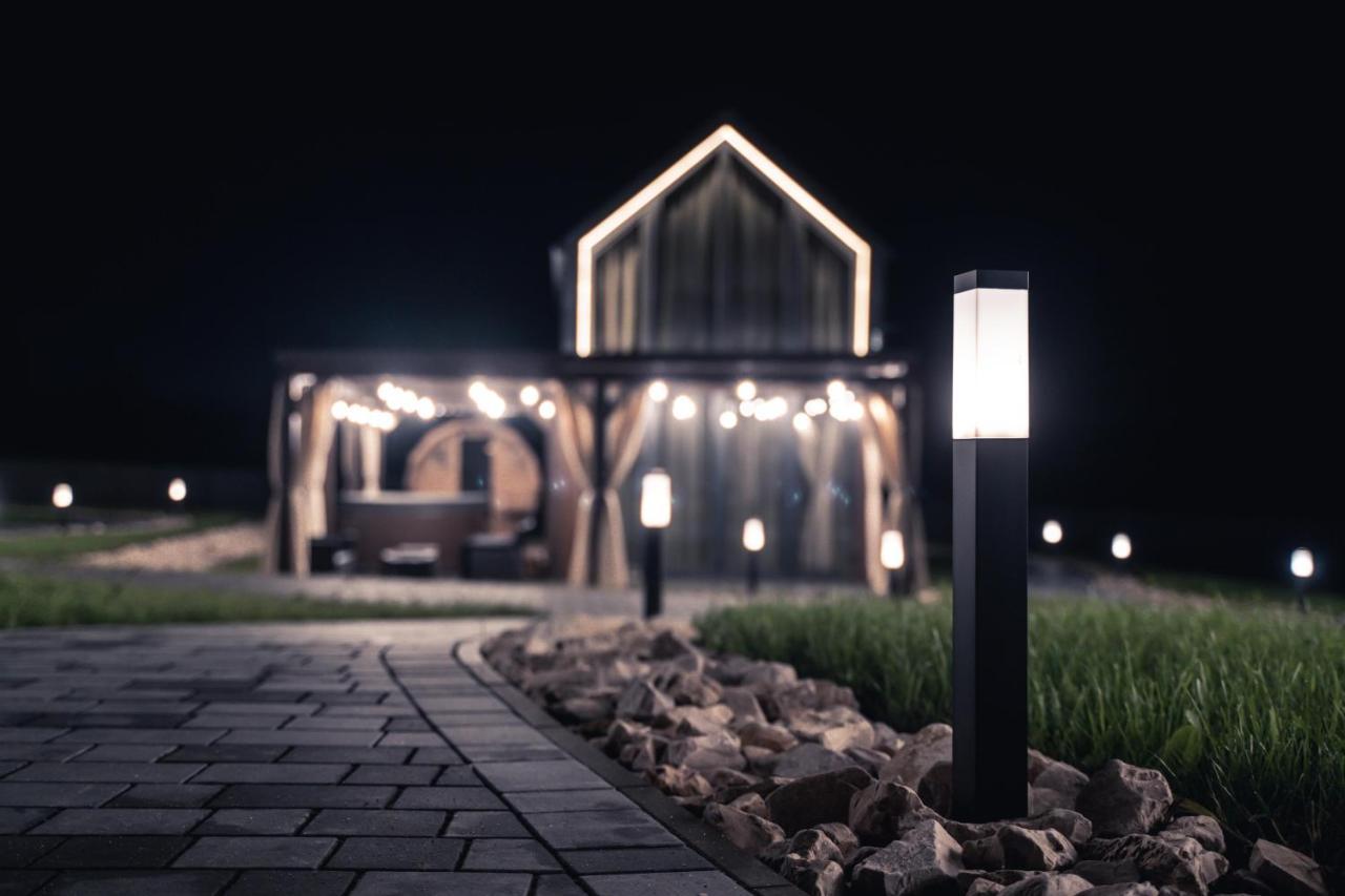 Village Resort Sauna & Jacuzzi & Netflix Tworkowa Exteriér fotografie