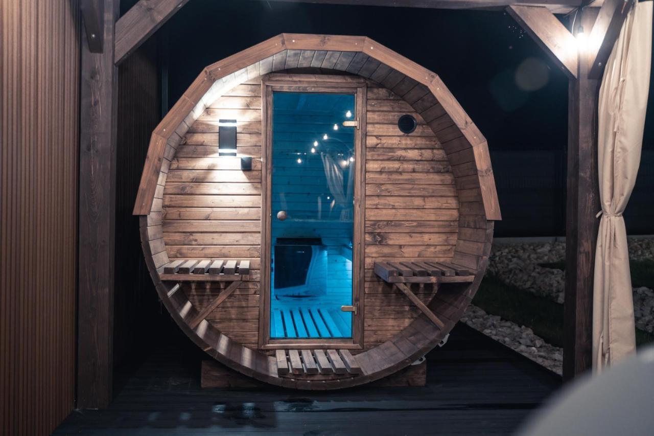 Village Resort Sauna & Jacuzzi & Netflix Tworkowa Exteriér fotografie