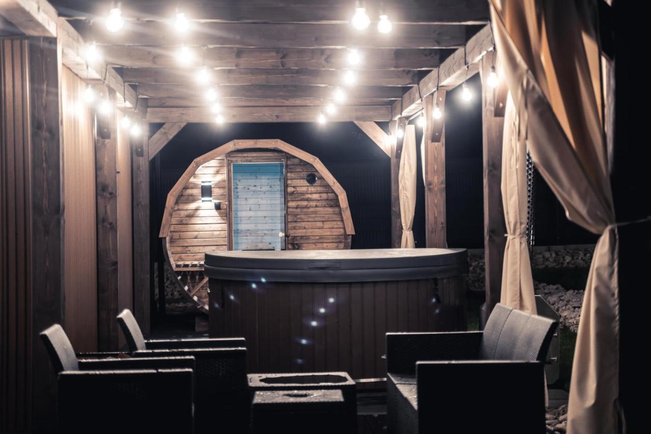 Village Resort Sauna & Jacuzzi & Netflix Tworkowa Exteriér fotografie